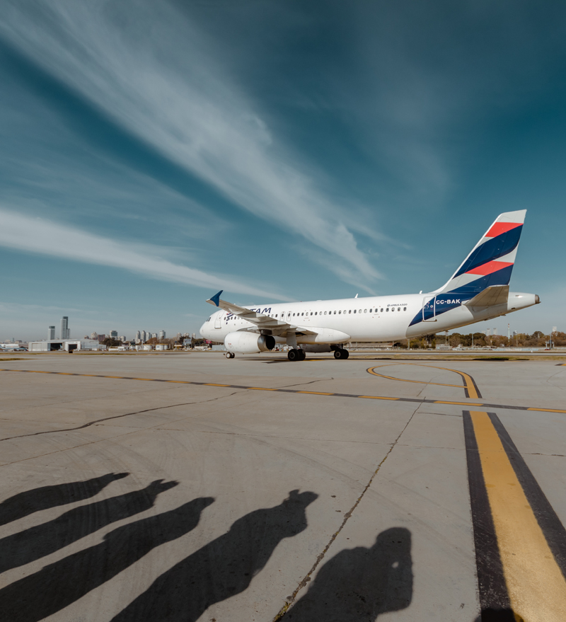 Latam e Iberia amplian su acuerdo de pasajero frecuente